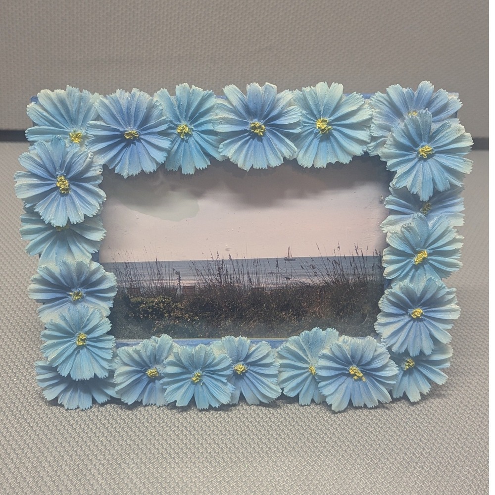 VTG 3D Blue Floral Picture Frame Tabletop 8.25" x 6.25" Cottagecore Whimsy